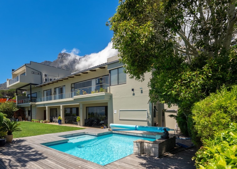 6 Bedroom Property for Sale in Camps Bay Western Cape